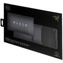 Razer Protective Sleeve V2 pentru 15.6", Model universal, Negru